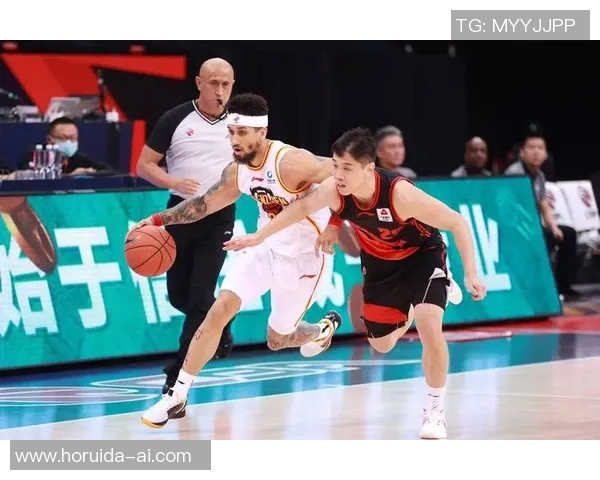 深圳篮球队状态分析：近期表现与未来展望全面解读